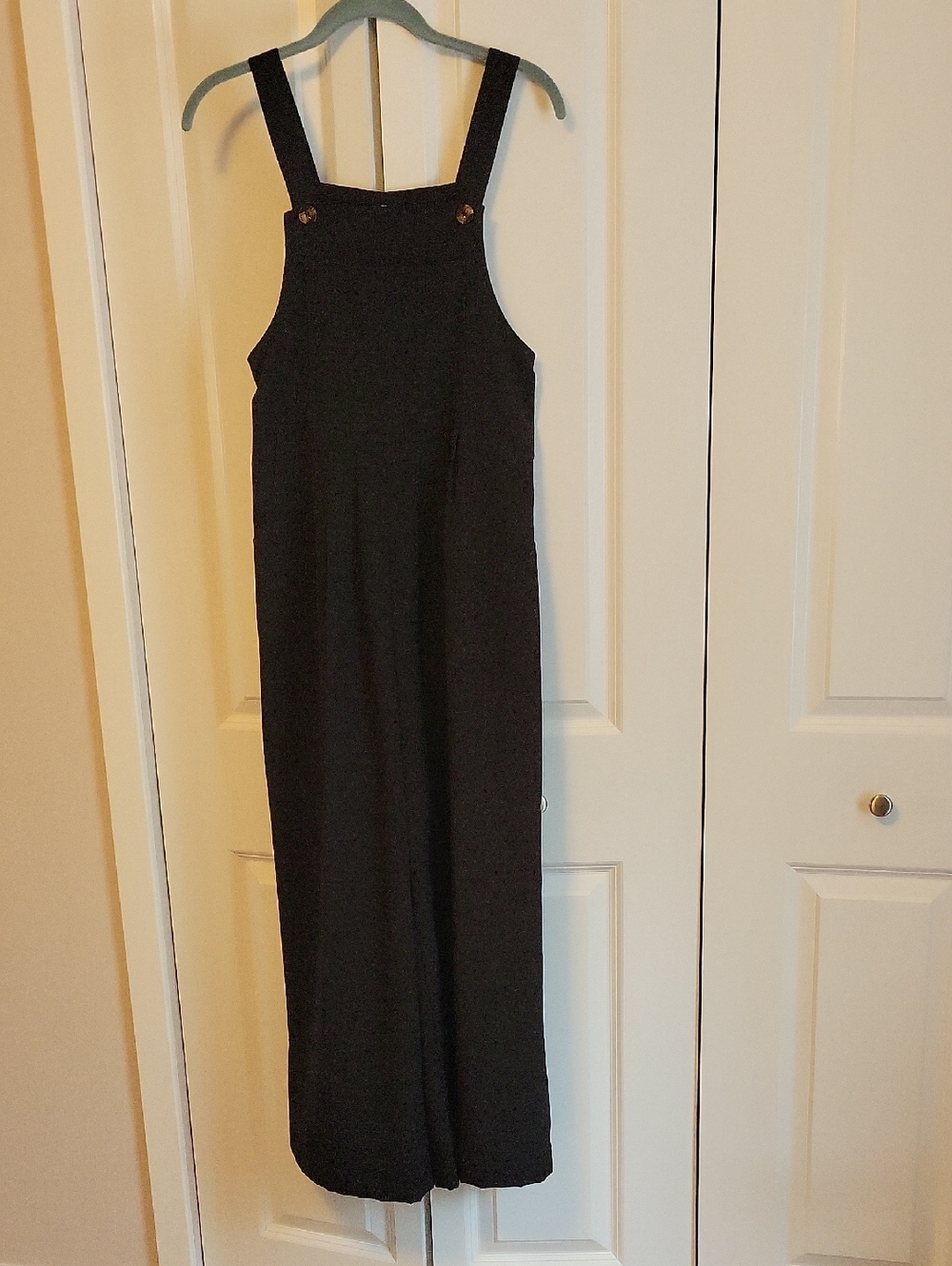 Black Wide-Leg Overall Jumpsuit with Adjustable Straps